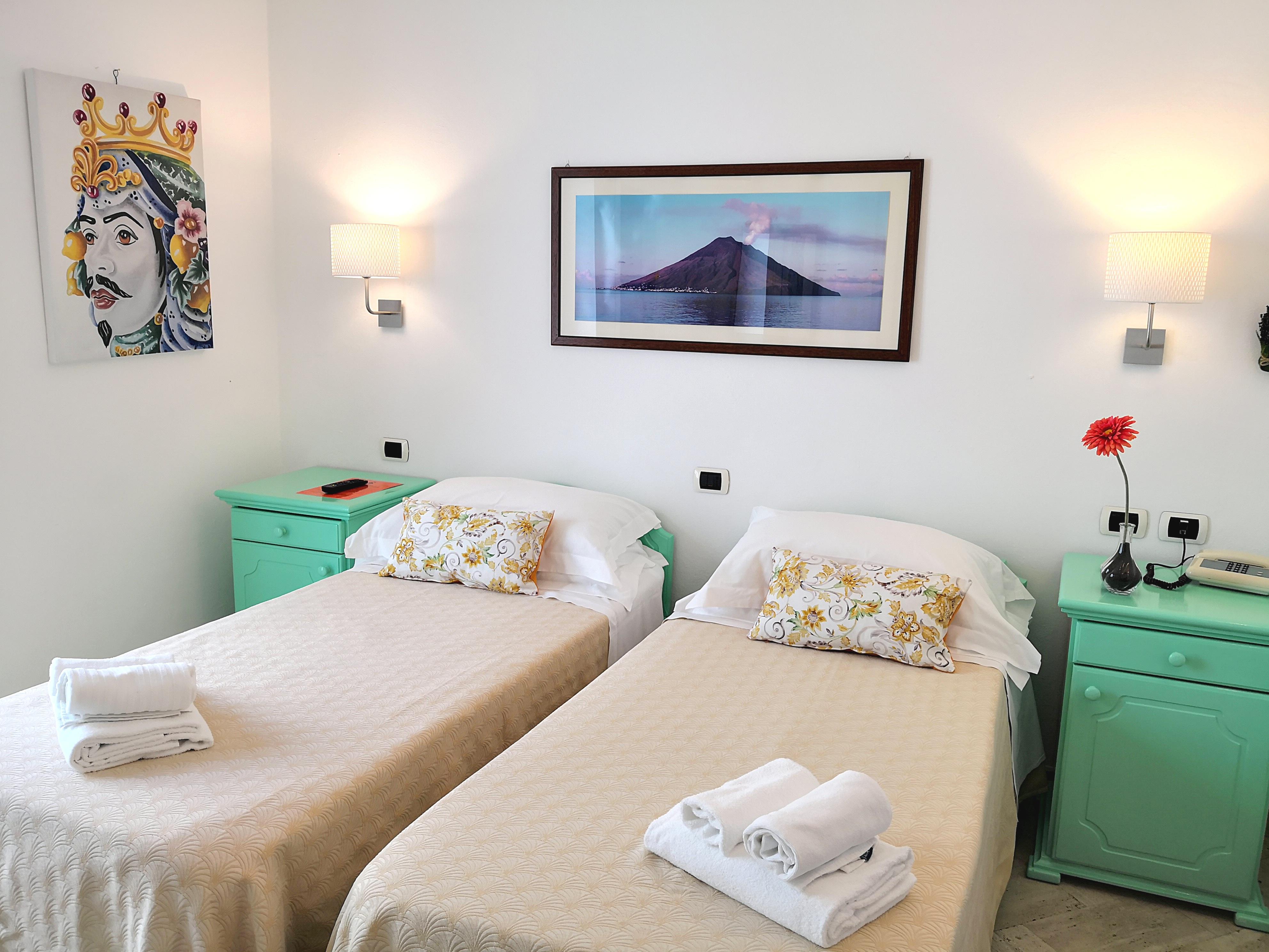 Hotel Ossidiana Stromboli Center Екстериор снимка