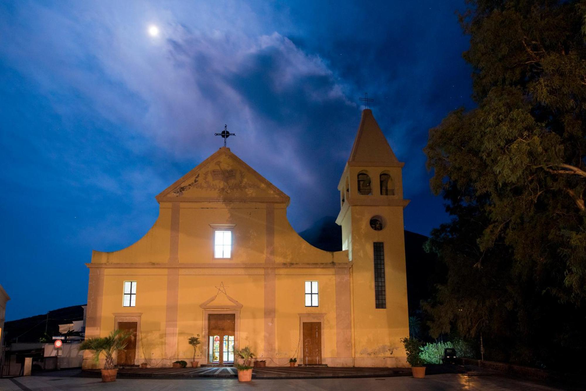 Hotel Ossidiana Stromboli Center Екстериор снимка