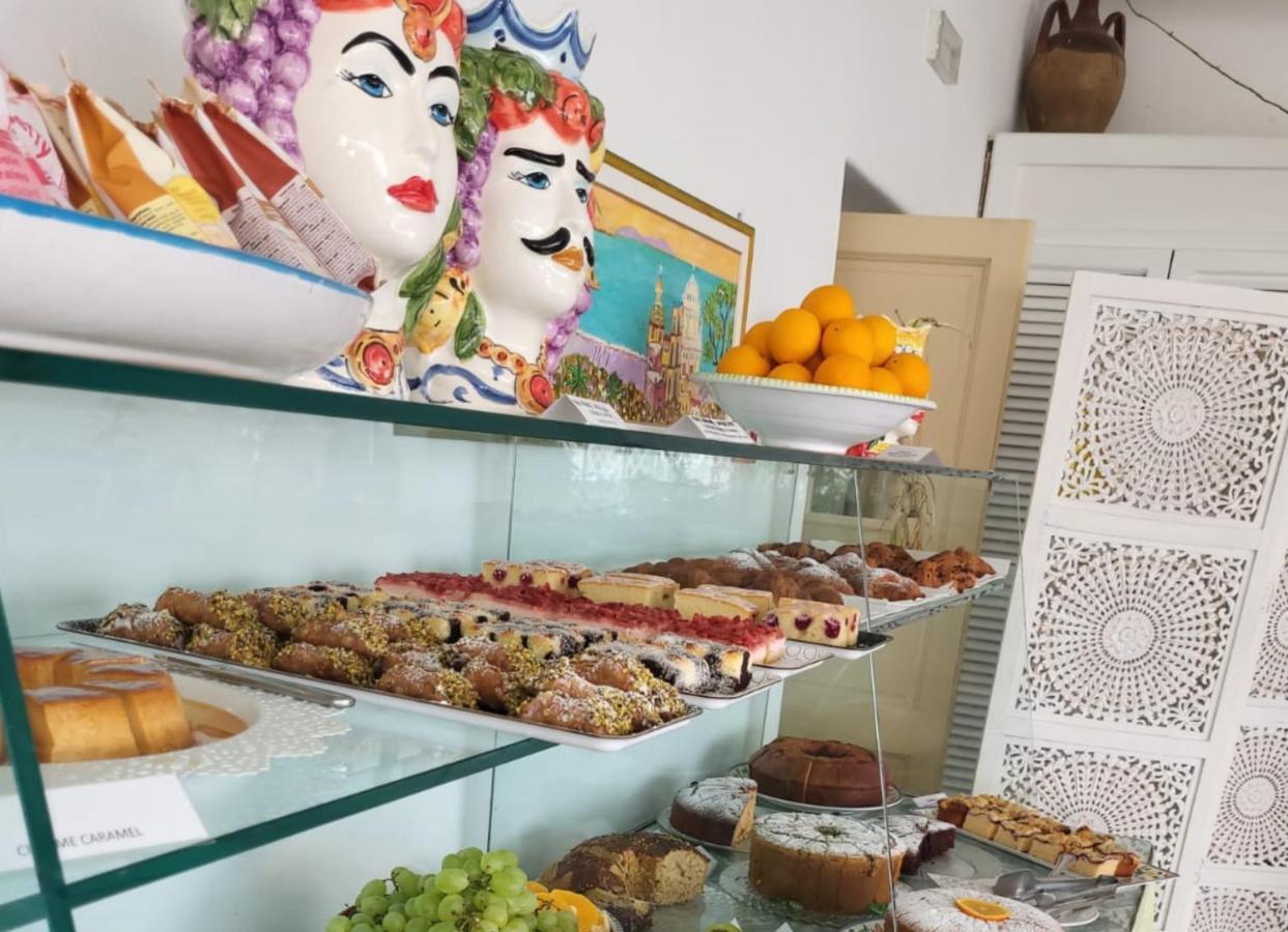 Hotel Ossidiana Stromboli Center Екстериор снимка