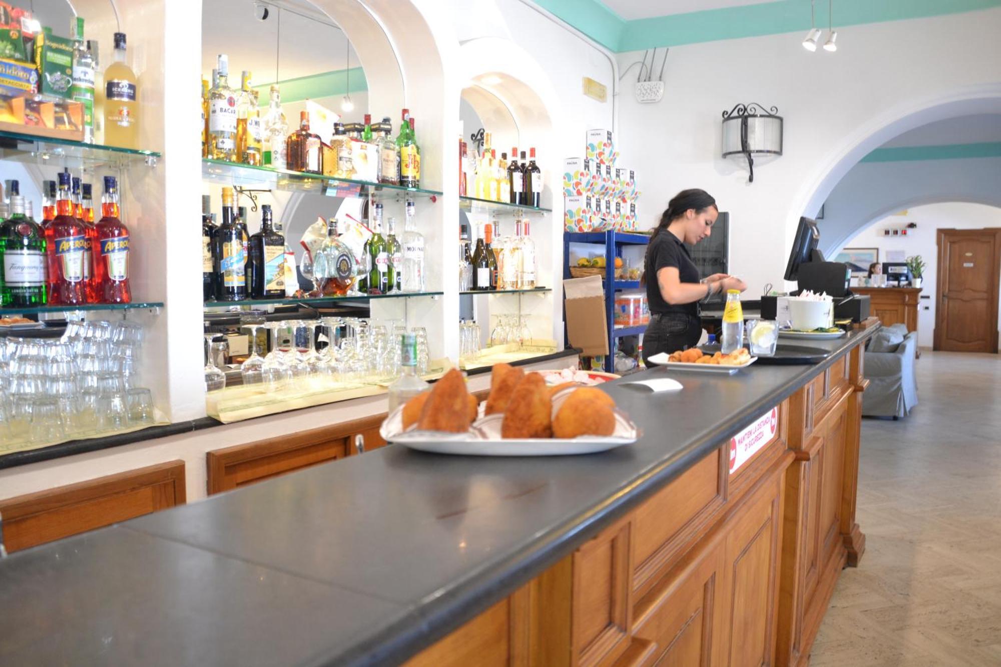 Hotel Ossidiana Stromboli Center Екстериор снимка