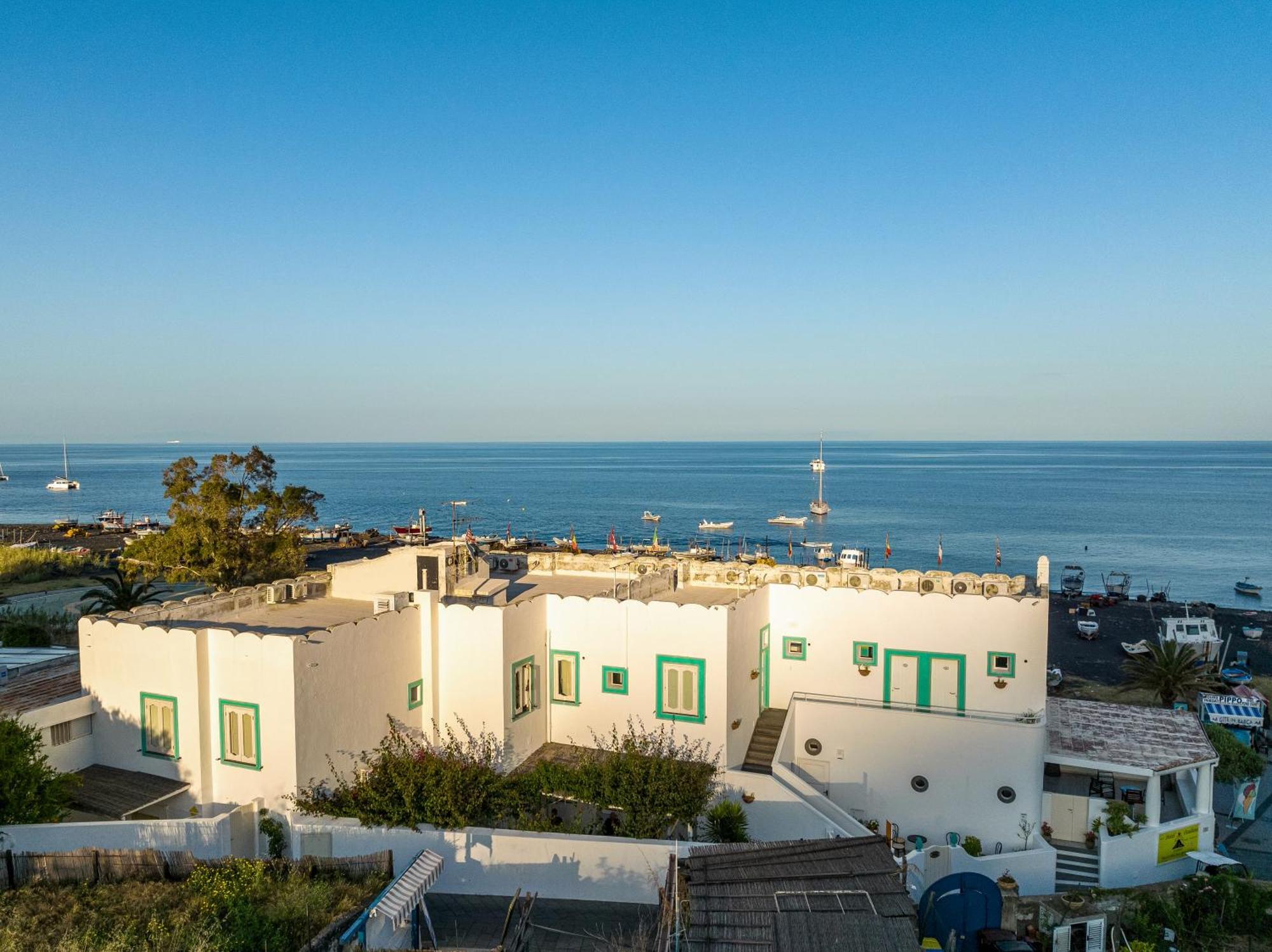 Hotel Ossidiana Stromboli Center Екстериор снимка