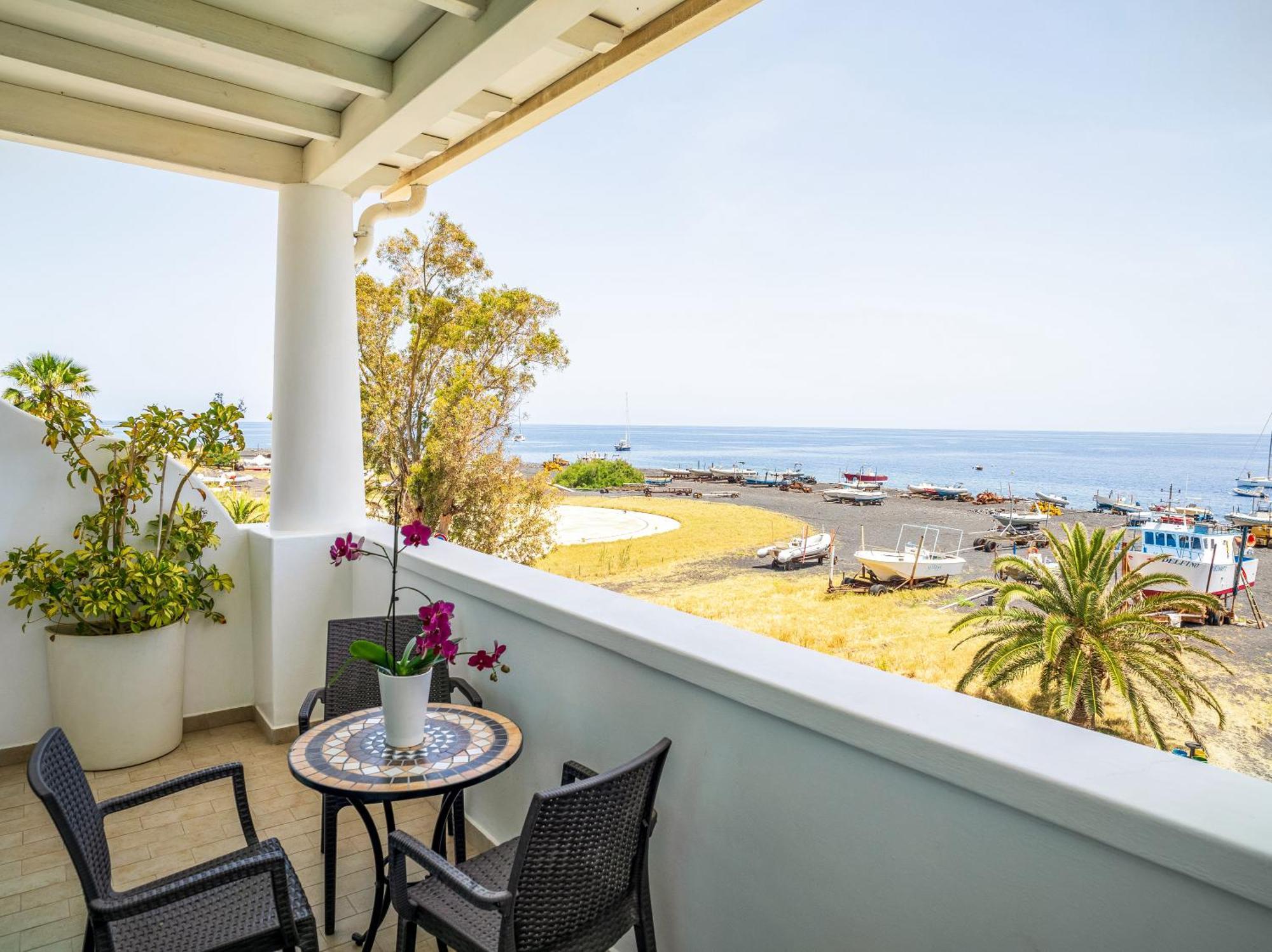 Hotel Ossidiana Stromboli Center Екстериор снимка